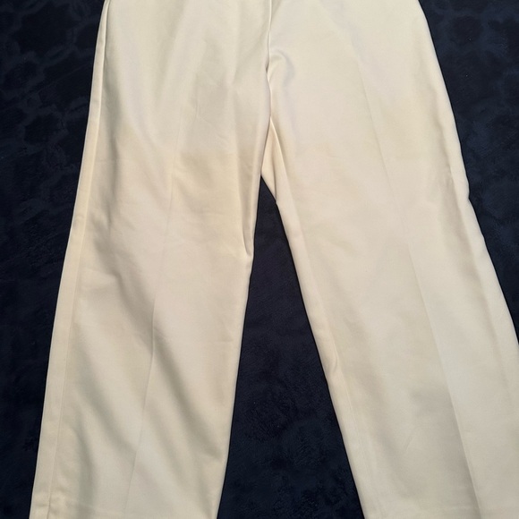 St. John Sport Creamy White Flat Pants 12 Lined Trousers Straight Legs Side Zip - Picture 2 of 12